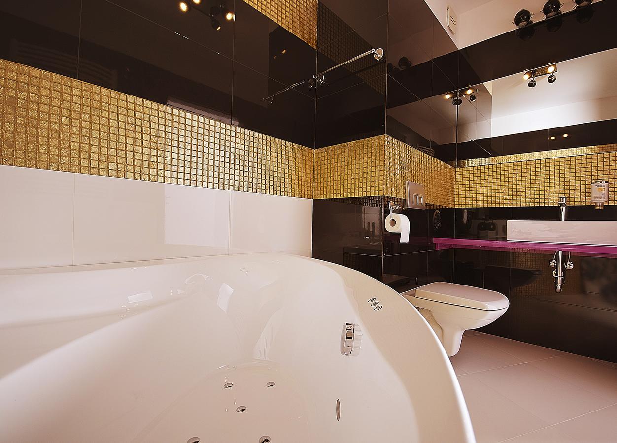 Zajazd Sebory Romany Sebory Kamer foto